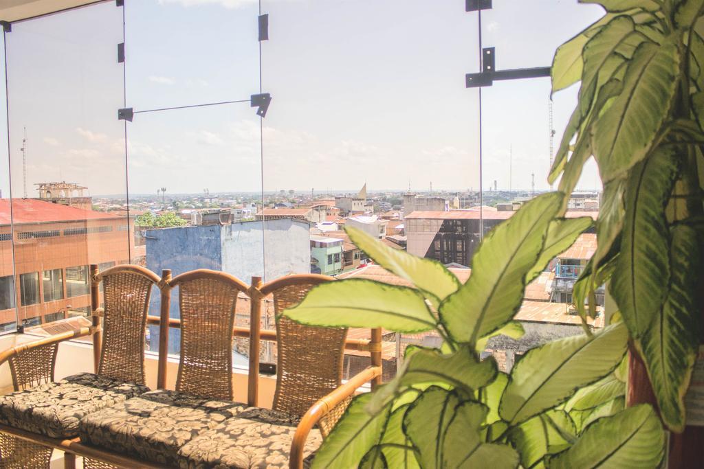 Amazon Hotel Икитос Екстериор снимка
