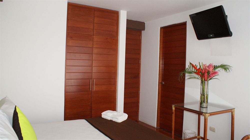 Amazon Hotel Икитос Екстериор снимка