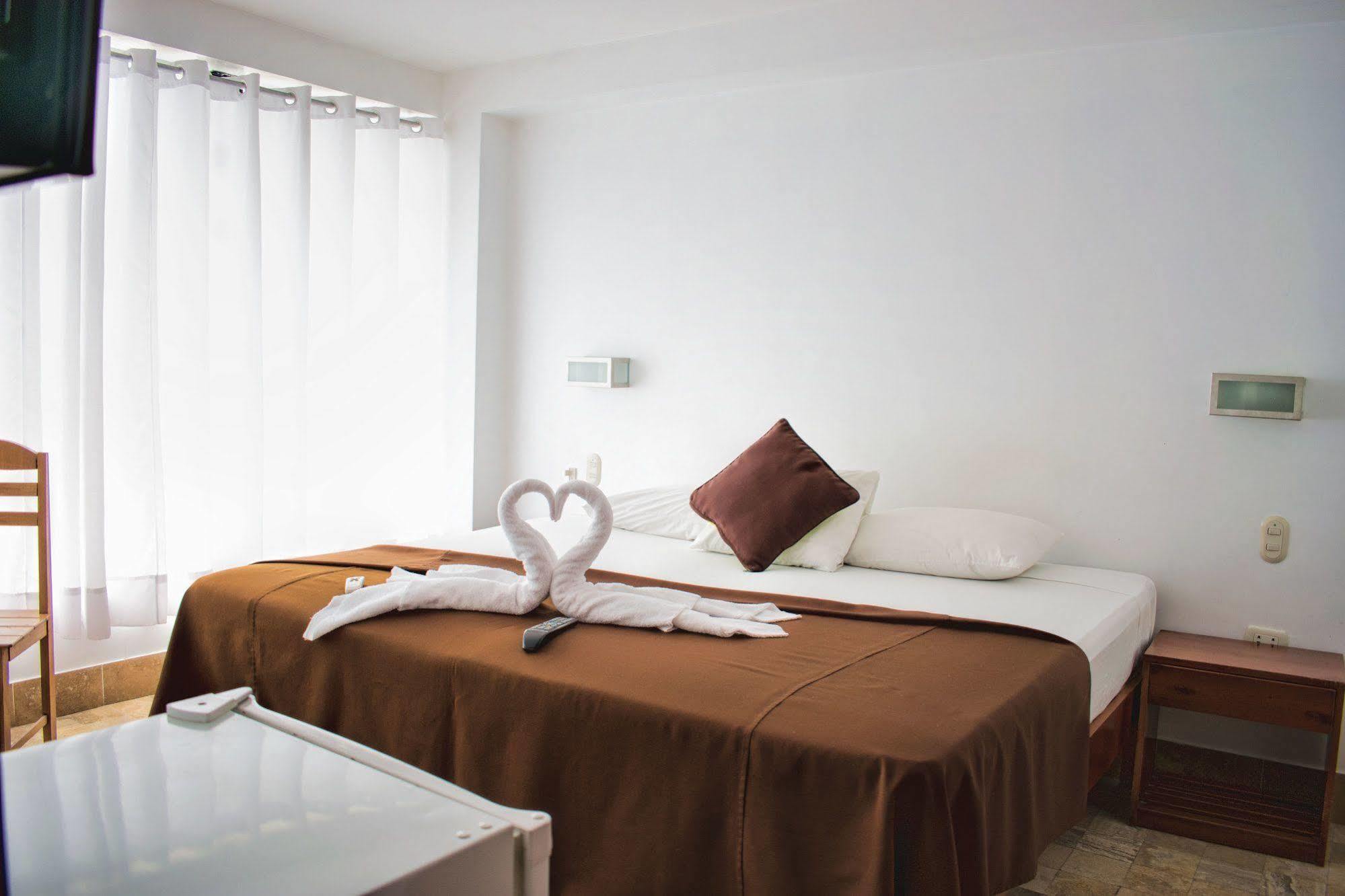 Amazon Hotel Икитос Екстериор снимка